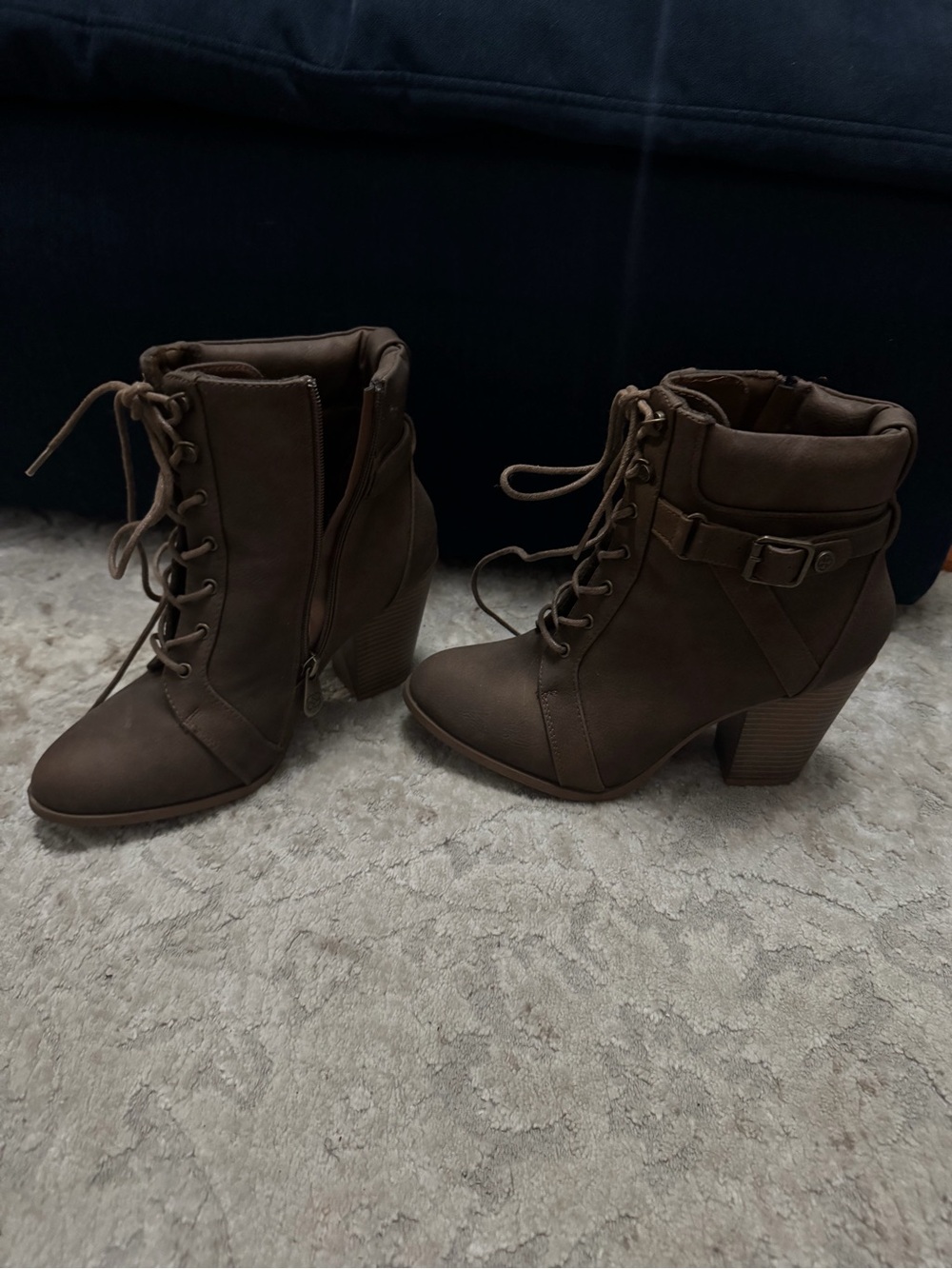 Women's Lace-Up Block Heel Ankle Boots - Brown